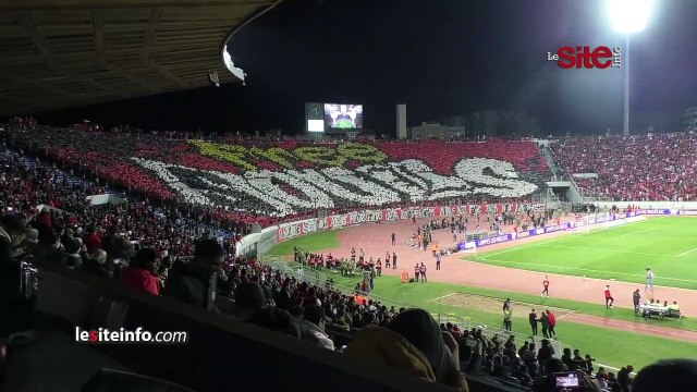 جماهير الوداد تبدع بتيفو أمام المغرب الفاسي