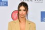 Emily Ratajkowski Defied Winter's Fashion Rules in an Extreme Crop Top
