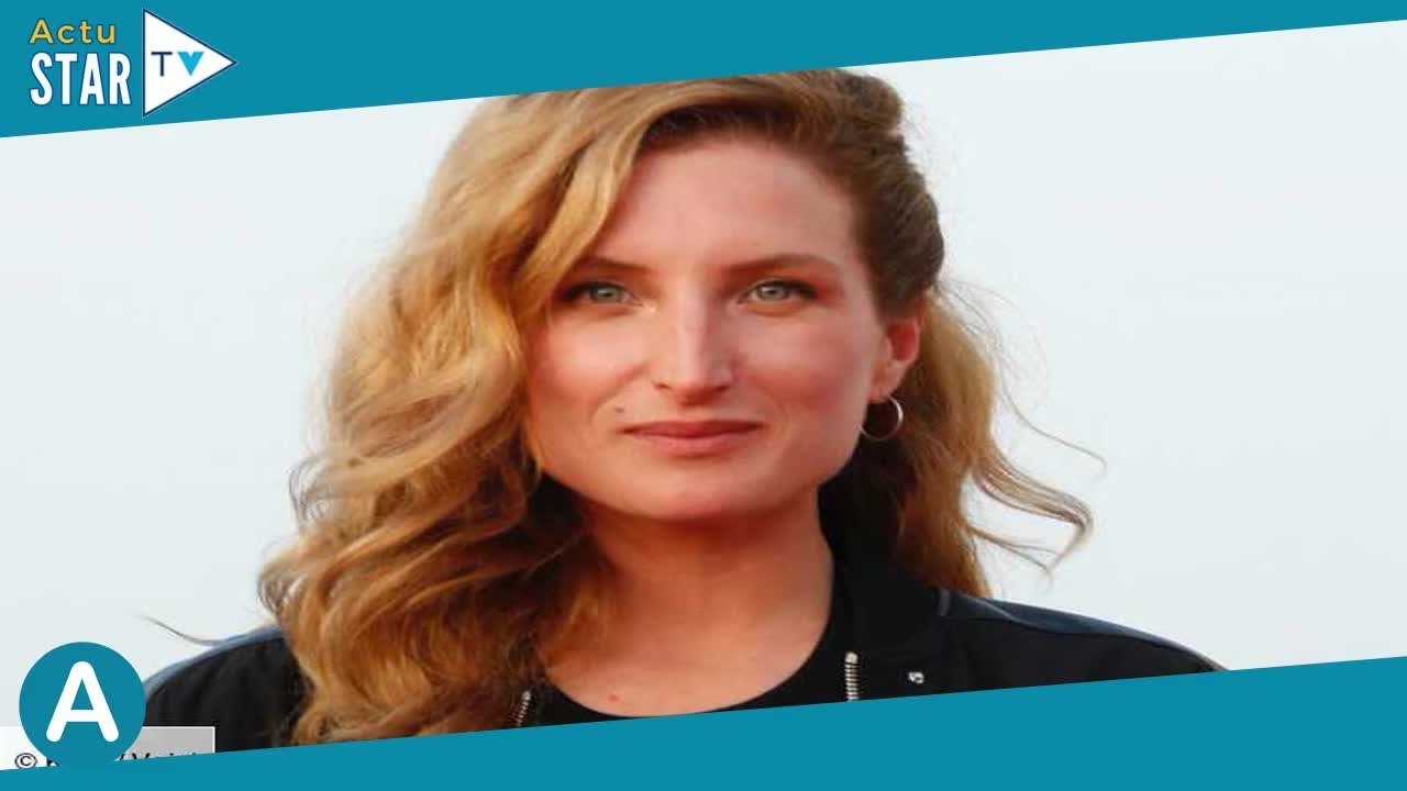 Julia Piaton enceinte : la fille de Charlotte d...