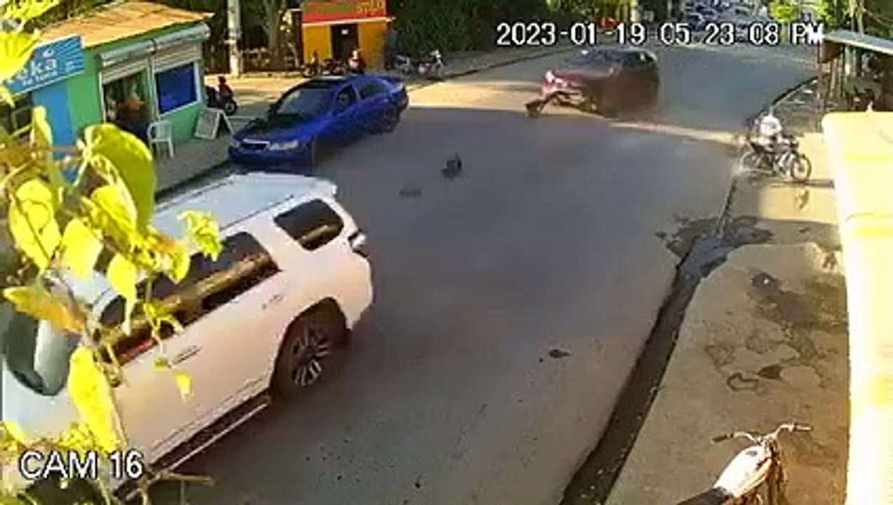 Persecución policial casi provoca accidente mortal