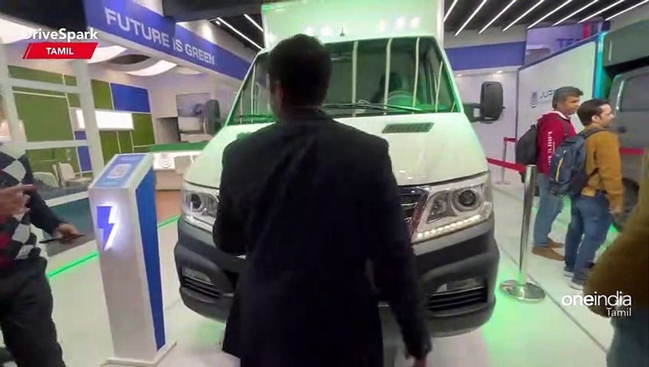 Auto Expo 2023 | Jupiter Star CC Commercial EV | TAMIL DriveSpark