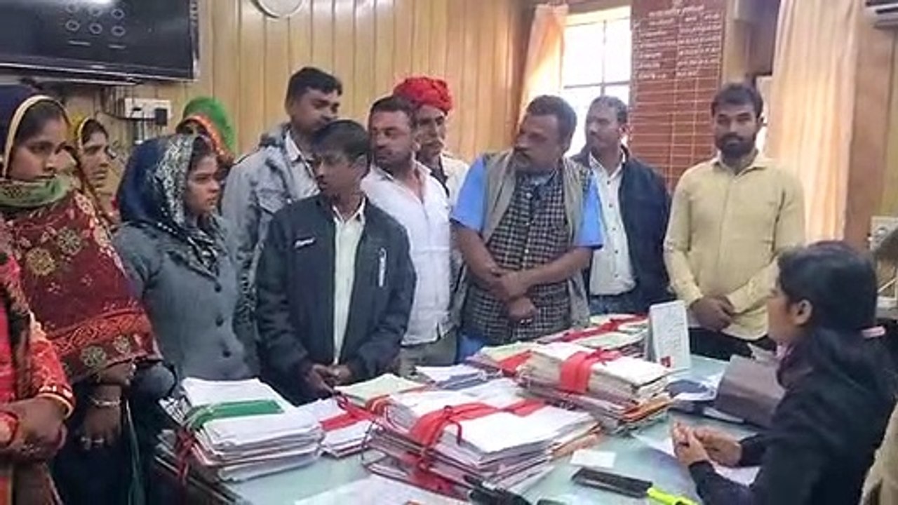 मांडलगढ़ प्रधान जोशी के खिलाफ अविश्वास प्रस्ताव पेश
