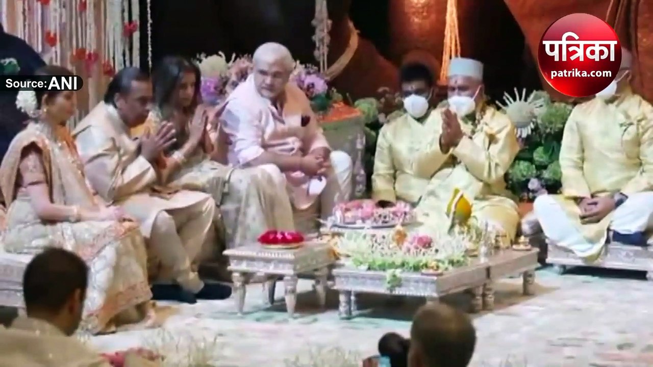Anant Radhika engagement : 'एंटिला' में गणेश पू...