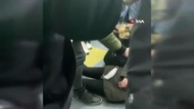 Metrobüste bir kadın, alacaklısı ile karşılaşınca kavga esnasında baygınlık geçirdi
