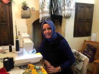 Hobi olarak öğrendiği terzilik ekmek teknesi oldu