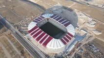 Karaman Stadyumu 15 bin kişilik kapasitesiyle sporseverleri ağırlamaya hazırlanıyor