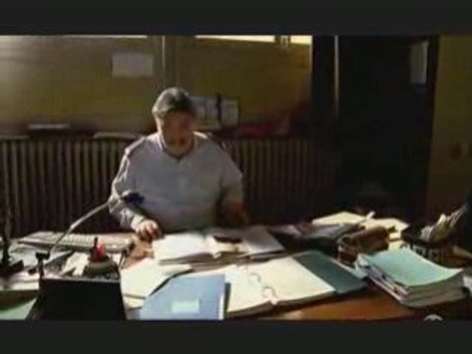 La commune s01E01 A1