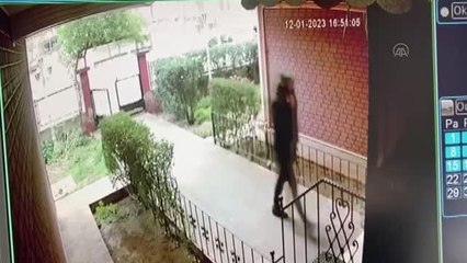 Pendik'te yaşlı adamın 900 bin lirasını dolandıran zanlı tutuklandı