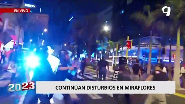 Miraflores: se registran enfrentamientos entre manifestantes y la policía