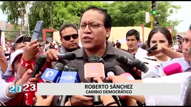 García Toma: eventual renuncia de Dina Boluarte generaría más caos, desorden y anarquía