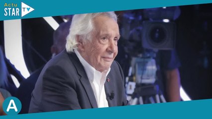 Michel Sardou propriétaire d'un manoir en Normandie : sa condition folle pour déménager avec sa femm