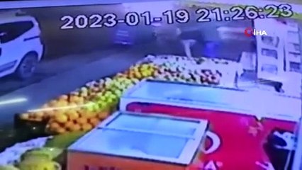 Oğlu tarafından bıçaklanan kadın canını zor kurtardı