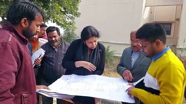 जिला कलक्टर ने लिया यूनानी मेडिकल कॉलेज के बालिका छात्रावास और राजकीय नर्सिंग कॉलेज के निर्माण कार्यों का जायजा