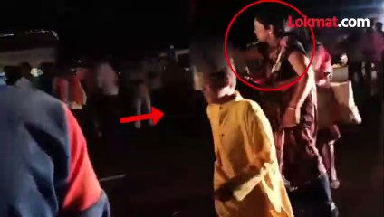 काच फोडली, रस्त्यावर झोपली, 'तो' आईसाठी रडत राहिला