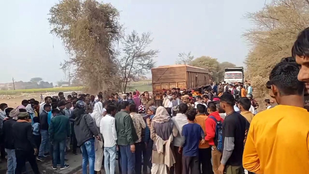 दर्दनाक हादसा...50 मीटर तक ट्रेलर ने बाइक सवार भाई-बहन को घसीटा, मौत