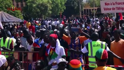 Burkina Faso Fransa'ya karşı ayakta
