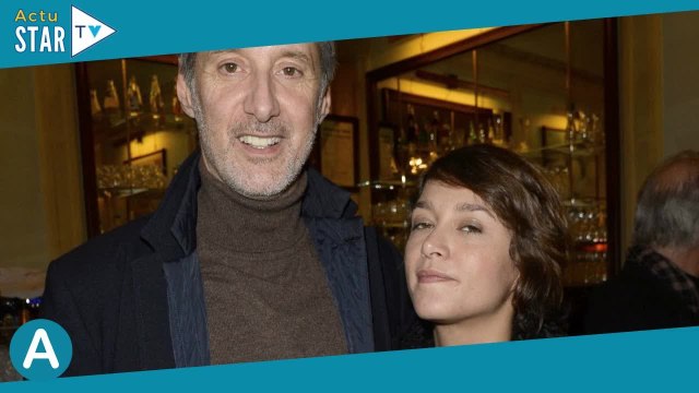 Pas un très bon père : Antoine de Caunes honnête sur sa relation avec ses deux grands enfants