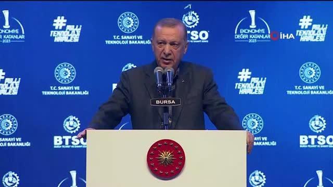 Cumhurbaşkanı Recep Tayyip Erdoğan'dan altılı masa ve iddialara sesiz kalan iş dünyasına eleştiri