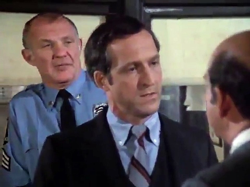 Hill Street Blues - Se2 - Ep15 - Some Like it Hot-Wired HD Watch