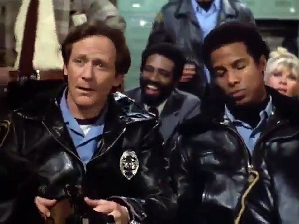 Hill Street Blues - Se2 - Ep16 - Personal Foul HD Watch