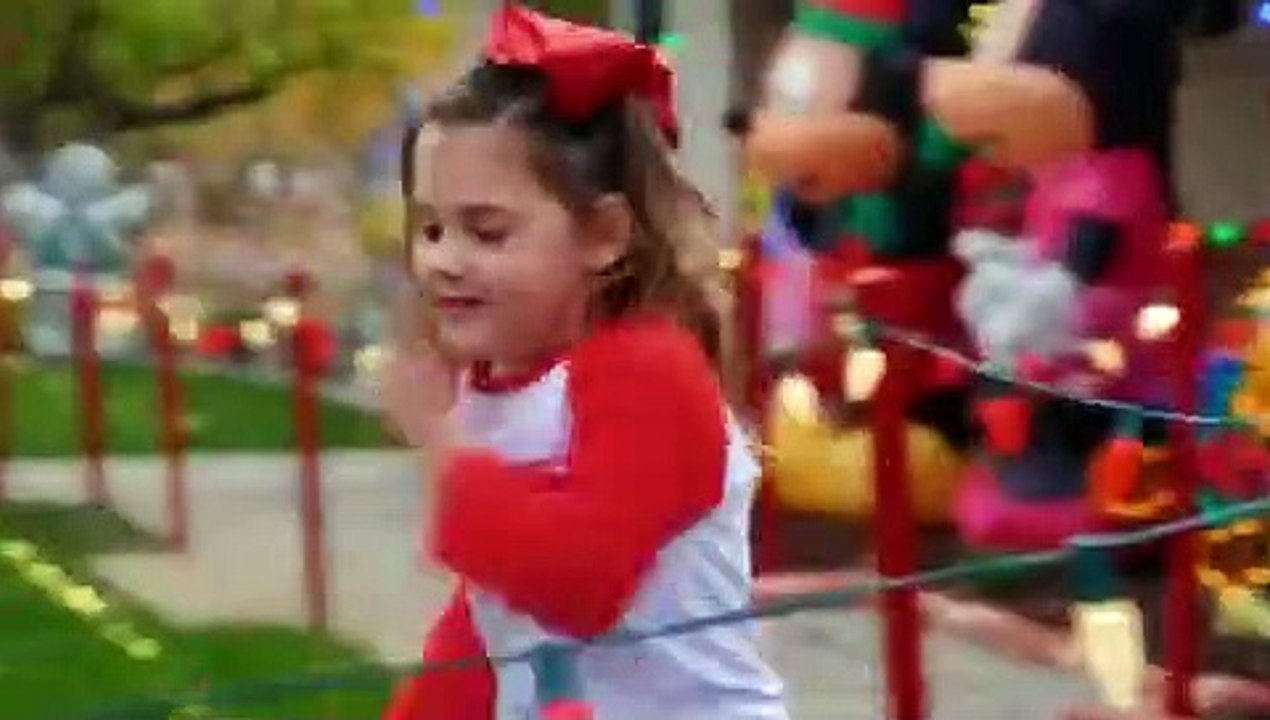 The Great Christmas Light Fight - Se8 - Ep04 HD Watch