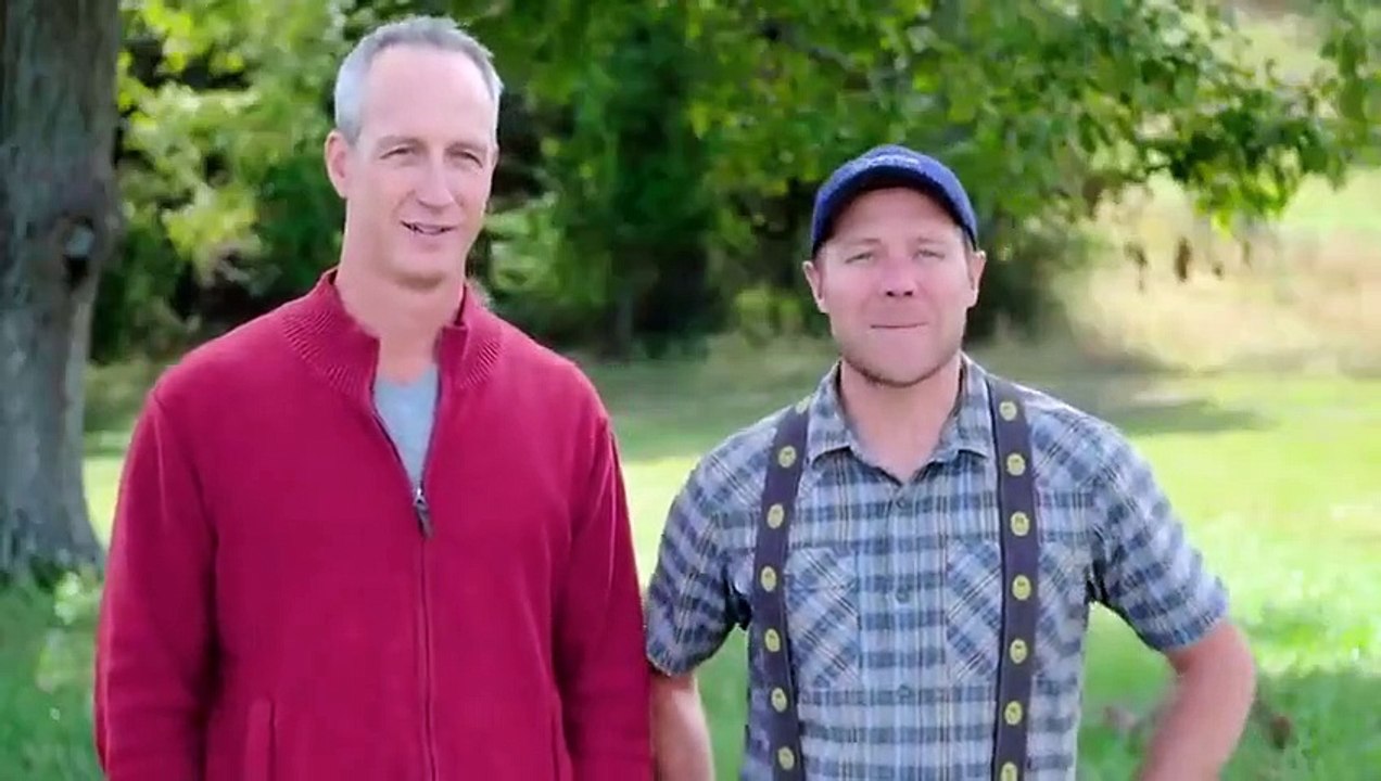 Tiny House Nation - Se6 - Ep13 - Tiny Digs For Racing Pigs HD Watch