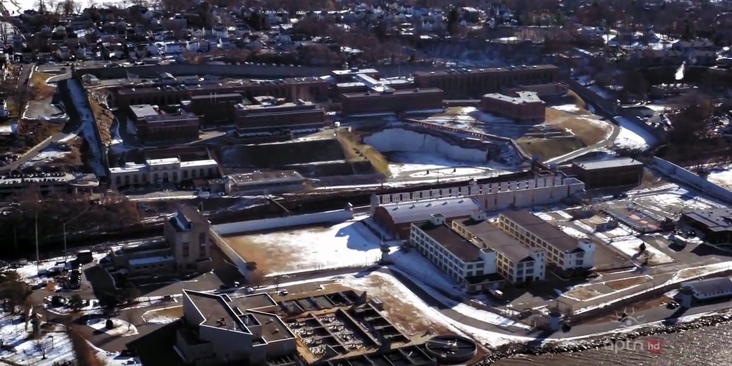 Tribal - Se2 - Ep03 Look, He's Protestin' HD Watch