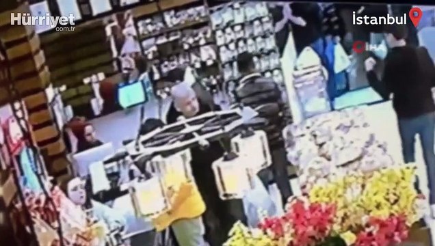 Restoranda yiyip içtiler, hesabı ödemeden kaçtılar