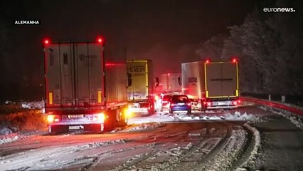 Neve provoca o caos na Alemanha e na Croácia
