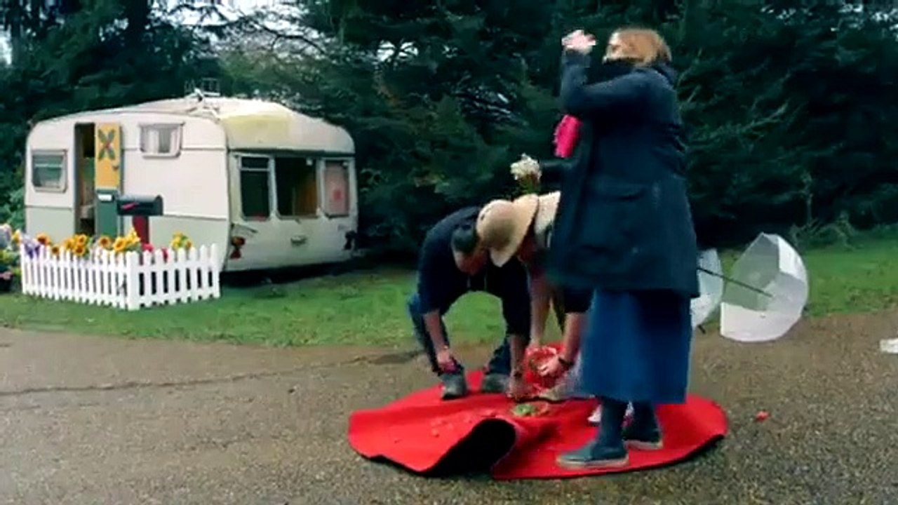 Taskmaster - Se6 - Ep06 - We met at mealtimes HD Watch