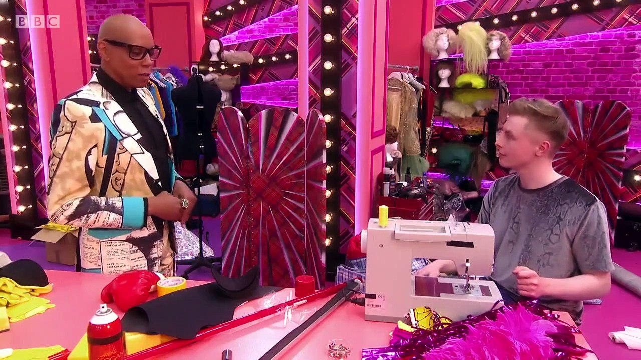RuPaul's Drag Race UK - Se1 - Ep03 - Boot Sale Outfits HD Watch