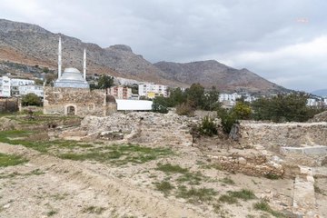 Mersin Büyükşehir'in Destek Verdiği Kelenderis Antik Kenti'ndeki Çalışmalarda Yeni Buluntular Açığa Çıktı