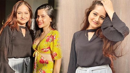 Urfi Javed Mother का भी Fashion Sense है कमाल, Stylish Dresses में देख रह जायेंगे हैरान | Boldsky