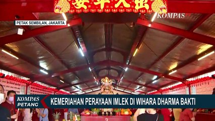 Perayaan Imlek, Wihara Dharma Bakti di Petak Sembilan Ramai Dikunjungi Umat untuk Beribadah