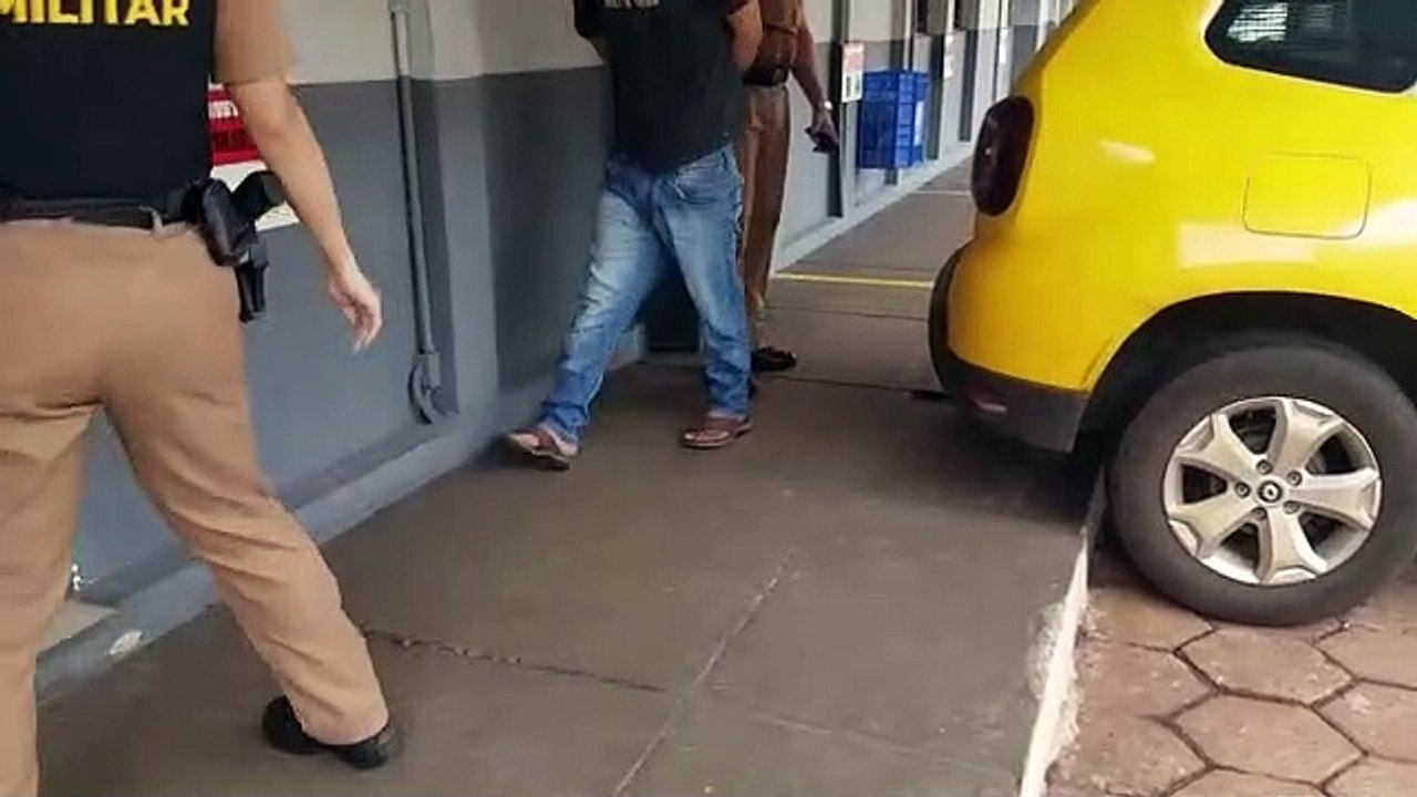 Homem é detido após praticar violência doméstica