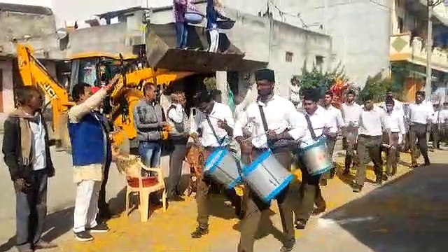 राष्ट्रीय स्वयं सेवक संघ का निकला पथ संचलन, स्वागत के लिए हर चौराहे से बरसे फूल