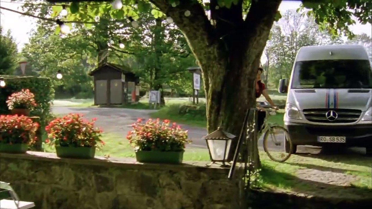 Die Rosenheim-Cops (208) Staffel 10 Folge 24 - Tod nach Schankschluss