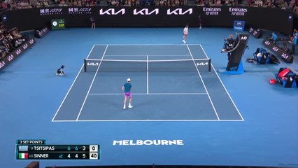 Open d'Australie - Tsitsipas domine Sinner dans un thriller en cinq sets