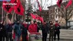 Rievocazione di Lenin a Cavriago: pugni alzati, bandiere rosse e colbacchi