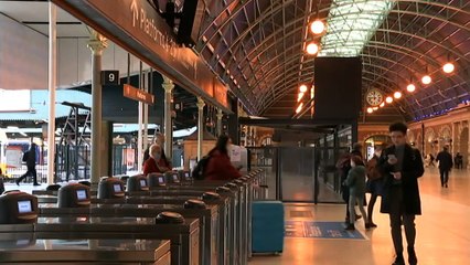 Victoria Government to return more than $100m to public transport users