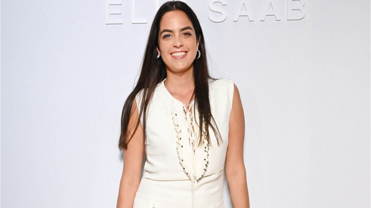 GALA VIDÉO - Anouchka Delon à la montagne : ses tendres clichés avec son fils Lino