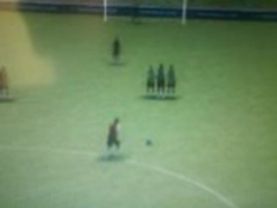 Coup franc PES2008 milieu 2