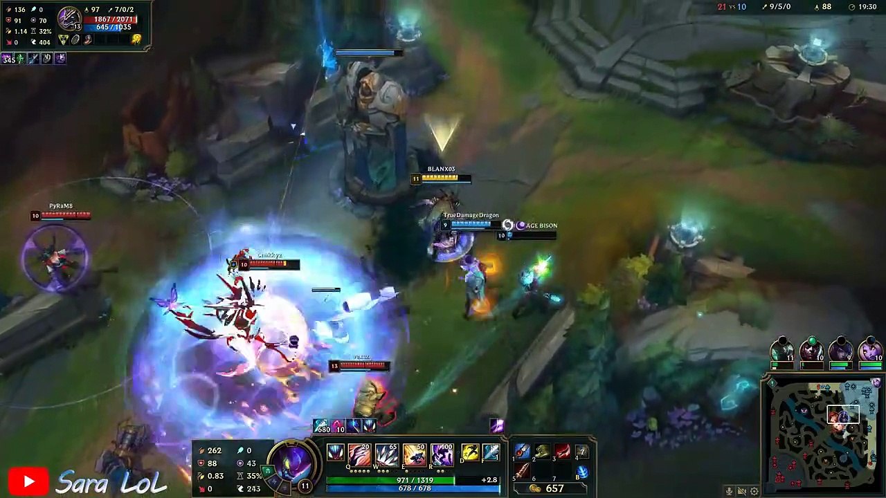 600 IQ CALCULATION & BEST MOMENTS - League of Legends