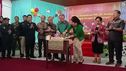 Bupati Ben Brahim Hadiri HUT ke-56 dan Reuni SMK GKE Mandomai