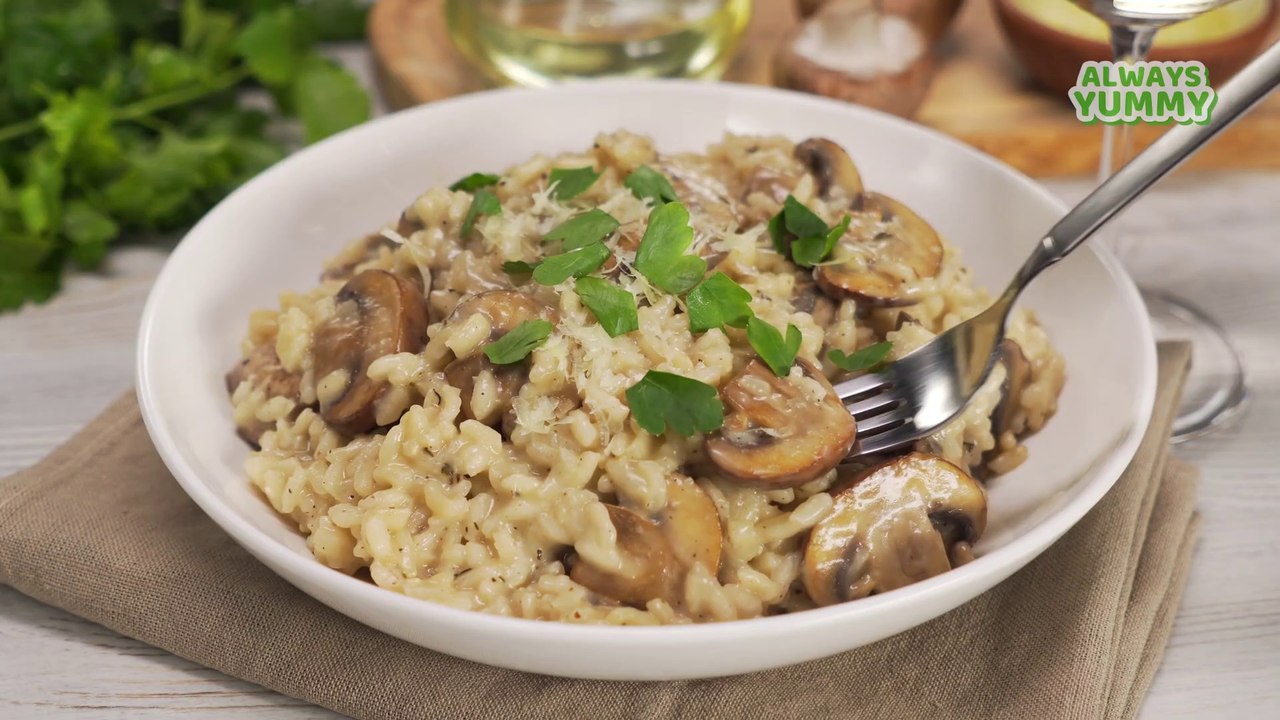 30Minute EASY DINNER Recipe Creamy Mushroom Risotto. Quick & Simple