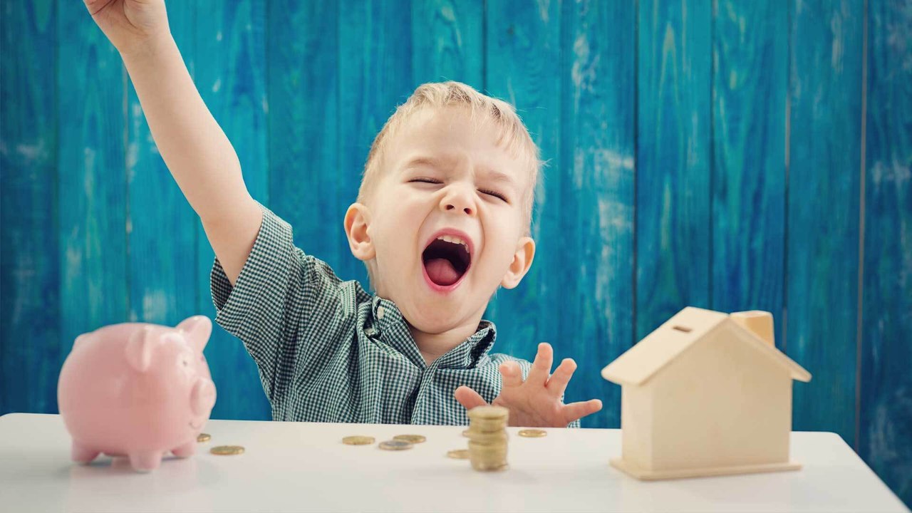 Kindern sparen beibringen: 4 Ideen, um den Umgang mit Geld zu lernen