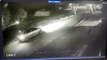 Chacina no DF: Imagens de câmara de segurança mostram o carro usado pelas criminosos deixando o cativeiro junto com o Siena, que foi encontrado carbonizado.