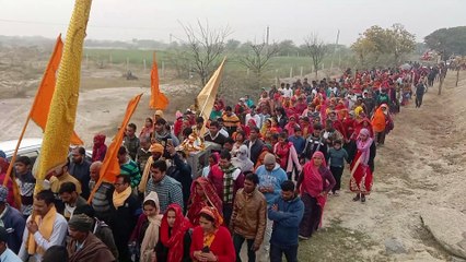 बाबा के दरबार में उमड़ा भक्तों का सैलाब