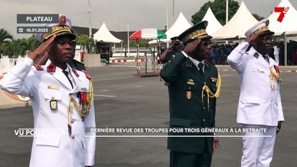 Dernière revue de troupes pour 3 généraux à la retraite