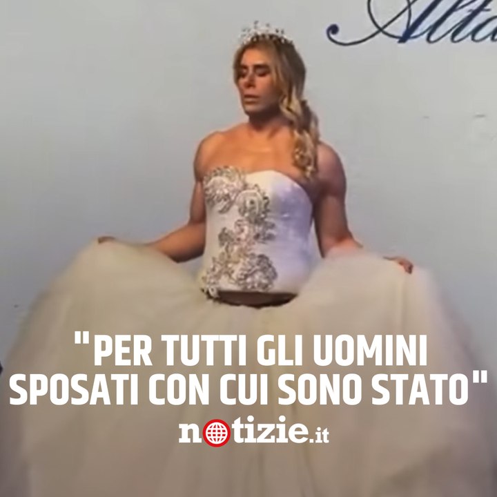 Giacomo Urtis in abito da sposa: "Per tutti gli uomini sposati con cui sono stato"